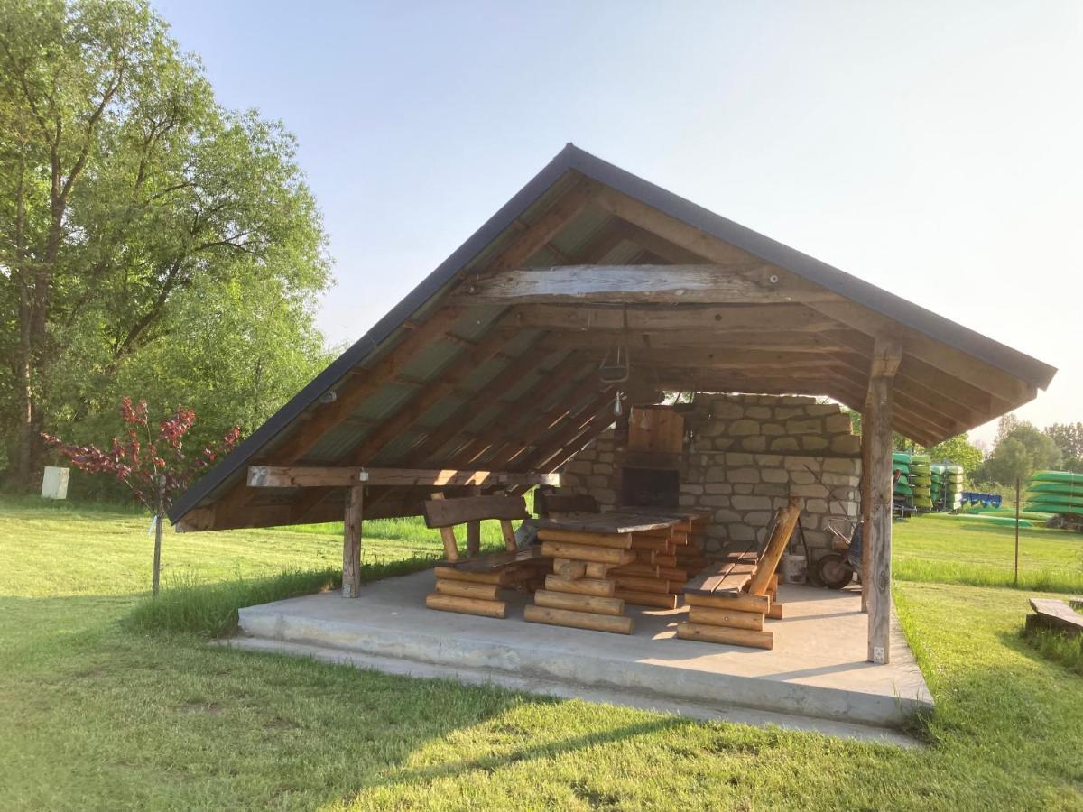Hotel Lesne Zacisze-Pole Namiotowe Pisklaki Exteriér fotografie