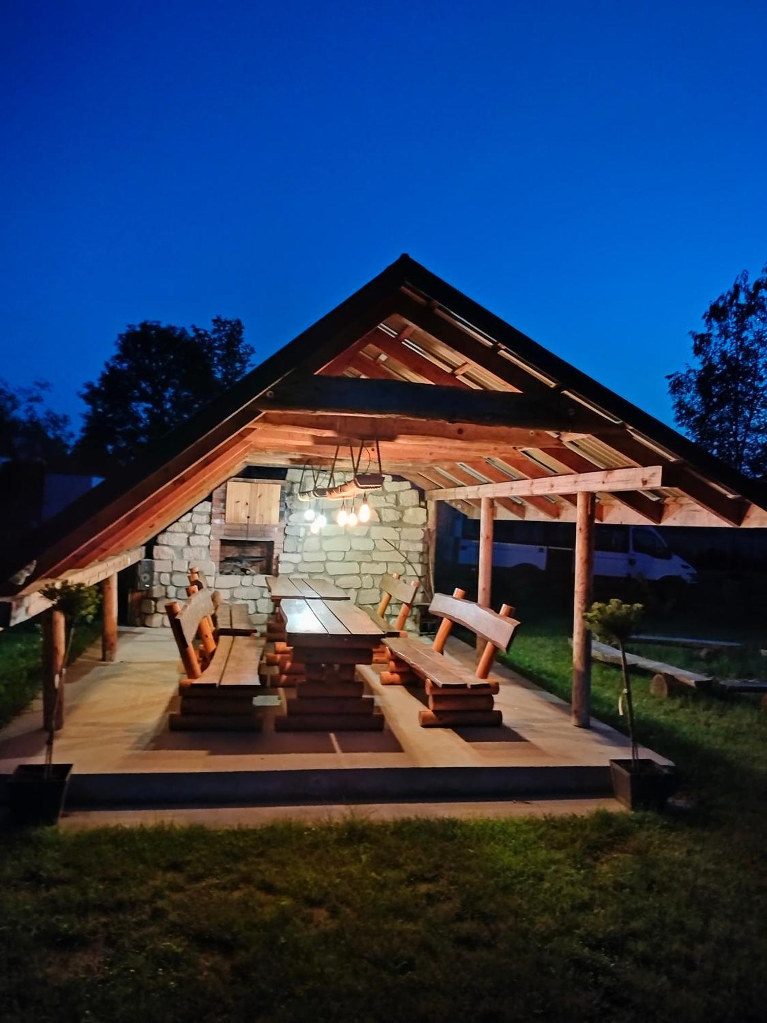 Hotel Lesne Zacisze-Pole Namiotowe Pisklaki Exteriér fotografie