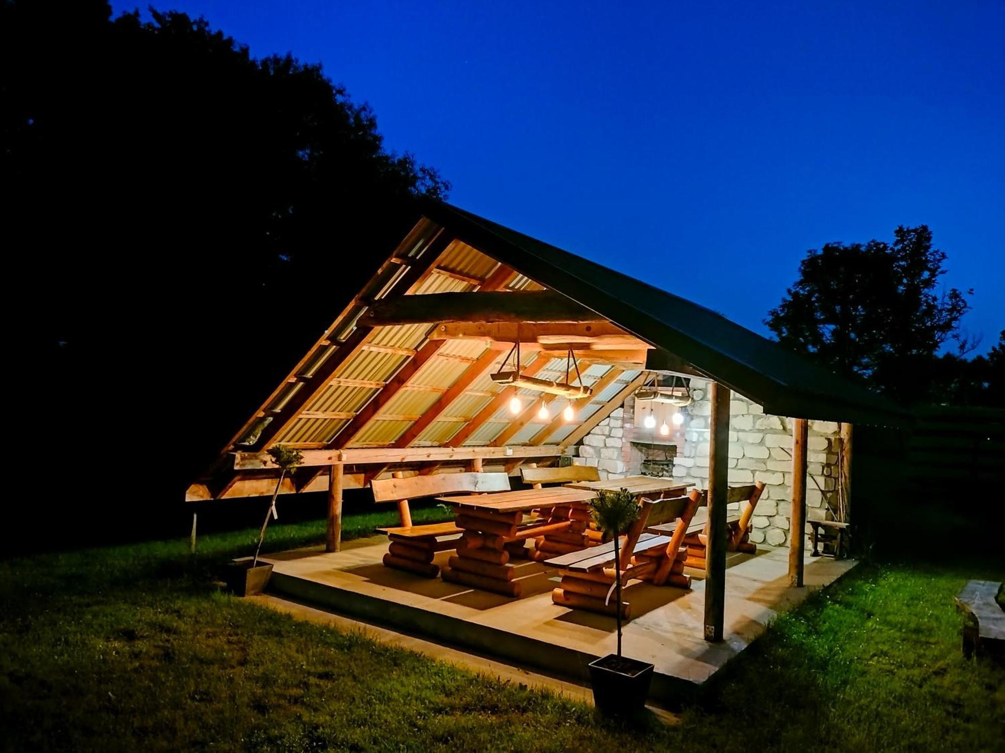 Hotel Lesne Zacisze-Pole Namiotowe Pisklaki Exteriér fotografie