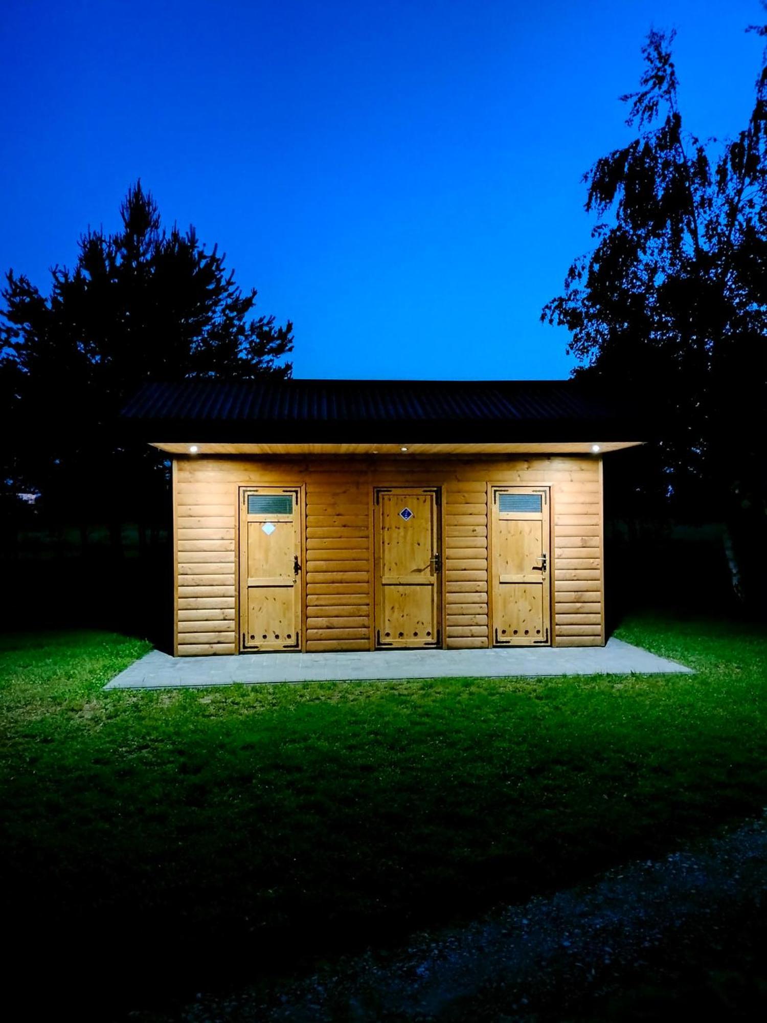 Hotel Lesne Zacisze-Pole Namiotowe Pisklaki Exteriér fotografie